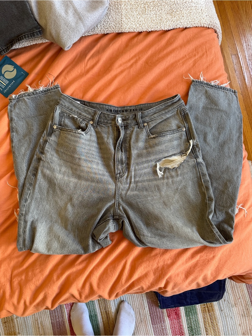 American Eagle Outfitters High-Rise Distressed Gray Women's Mom Jeans